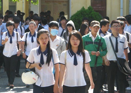 Hơn 2.000 trường THPT thuộc diện ưu tiên khu vực 1 Thí sinh cần lưu ý về những chính sách ưu tiên trong tuyển sinh để khỏi mất quyền lợi.
