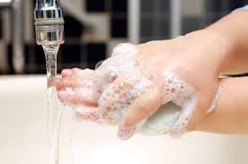 Rửa tay giúp cứu nhiều mạng sống hơn vắc xin Ảnh minh họa