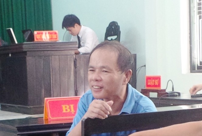 Mâu thuẫn việc chở mẹ đi chơi, anh 'nổi điên' giết em Bị cáo Nguyễn Thảo tại phiên tòa.