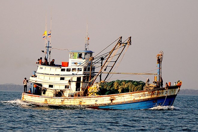 Bắt 3 tàu Thái Lan đánh bắt trái phép trên biển Việt Nam Tàu đánh cá Thái Lan. Ảnh minh họa wikimedia.org