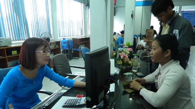 Còn 'ế' trên 100.000 vé tàu Tết Đinh Dậu 2017 Bán vé tàu tết tại ga Sài Gòn