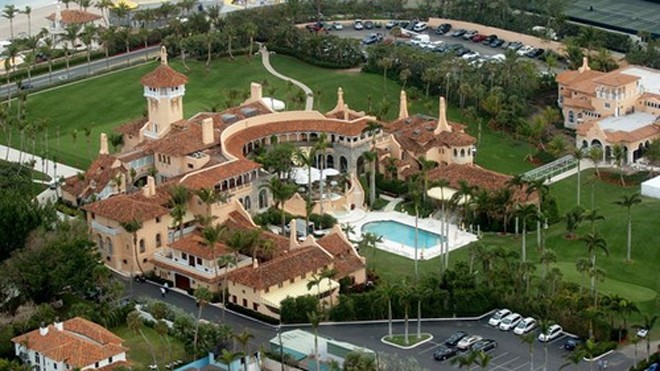 Đội phá bom Mỹ tham gia bảo vệ biệt thự nghỉ dưỡng của Trump Biệt thự Mar-a-Lago của gia đình Trump tại Florida. Ảnh: Fortune.com.