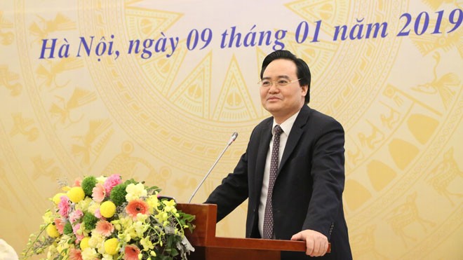 ‘Nóng’ vấn đề đội ngũ giáo viên, cơ sở vật chất Bộ trưởng Phùng Xuân Nhạ phát biểu tại hội nghị