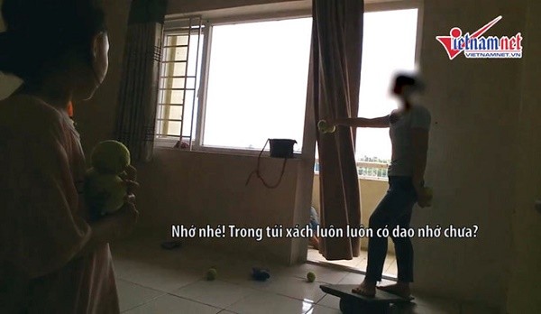 Sự thật kinh hoàng bên trong trung tâm đào tạo trẻ tự kỷ thành kỷ lục gia Lời dọa dẫm trẻ tự kỷ của cô giáo (Ảnh Vietnamnet)