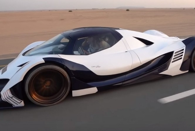 Mỹ nhân tóc vàng - người đầu tiên lái thử siêu xe 5.000 mã lực Siêu xe Devel Sixteen có công suất tối đa 5.000 mã lực.