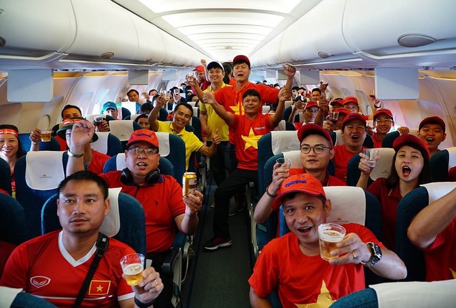 Tổ chức bay thẳng sang UAE cổ vũ đội tuyển Việt Nam Vietravel tổ chức tour bay thẳng sang UAE để cổ vũ đội tuyển việt nam.