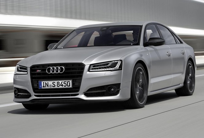 Sedan sang trọng bậc nhất của Audi dính lỗi nặng phải triệu hồi Audi S8 sản xuất từ năm 2013-2016 bị triệu hồi do lỗi đường ống tiếp nhiên liệu.