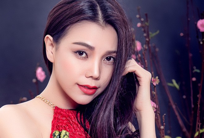 Trà Ngọc Hằng dịu dàng trong MV 'Câu chuyện đầu năm' Trà Ngọc Hằng dịu dàng trong MV 'Câu chuyện đầu năm'