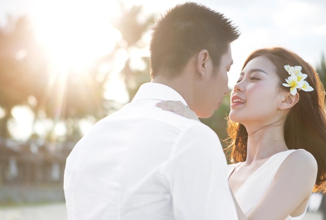 Bản tin Hoa hậu: Á hậu Diễm Trang công khai chồng sắp cưới Diễm Trang và chồng sắp cưới.