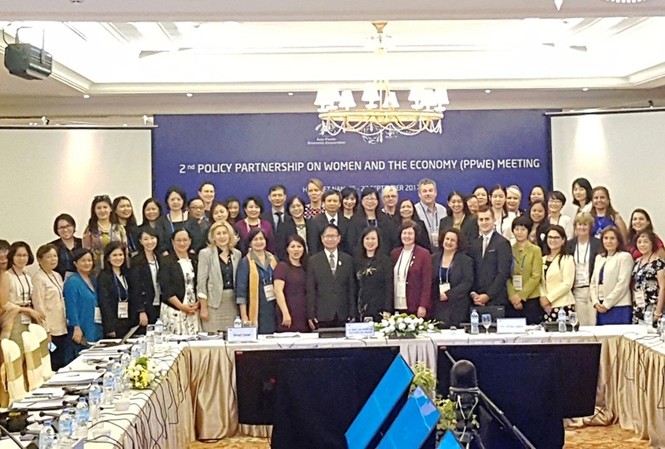 Nhấn mạnh bình đẳng giới, vai trò phụ nữ Bình đẳng giới, vai trò nữ giới trong thúc đẩy kinh tế được nhấn mạnh, khẳng định tại hội nghị.
