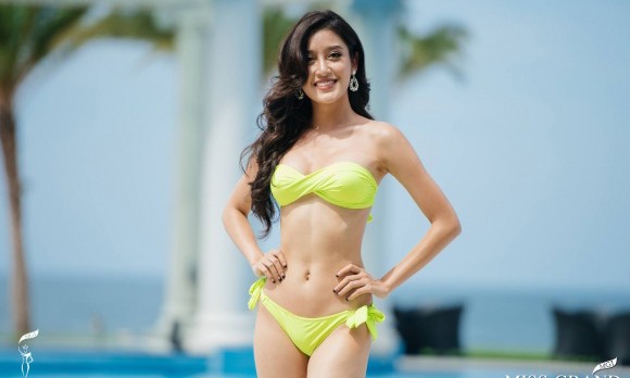 Huyền My lọt top 10 thí sinh trình diễn bikini được yêu thích nhất Huyền My lọt top 10 thí sinh trình diễn bikini được yêu thích nhất
