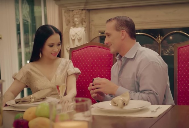 Ca sĩ Hà Phương làm MV 'khủng' tặng ông xã tỷ phú Chính Chu Ca sĩ Hà Phương làm MV 'khủng' tặng ông xã tỷ phú Chính Chu