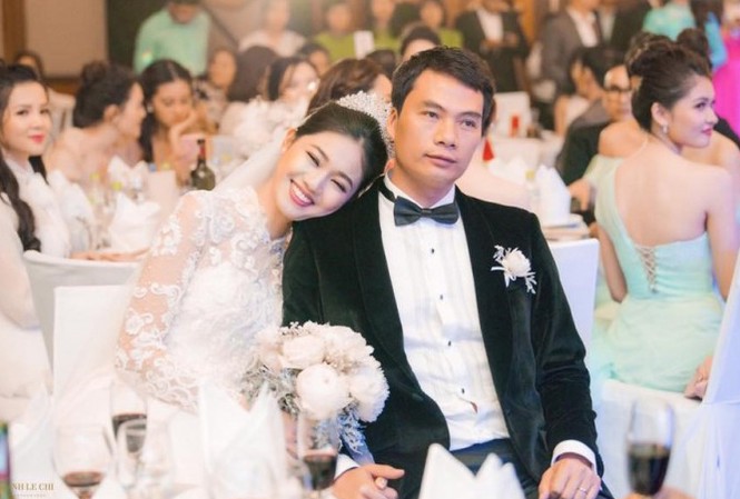 Á hậu Thanh Tú sinh con trai đầu lòng Á hậu Thanh Tú và ông xã Trần Thanh Phương trong đám cưới hồi cuối năm 2018.