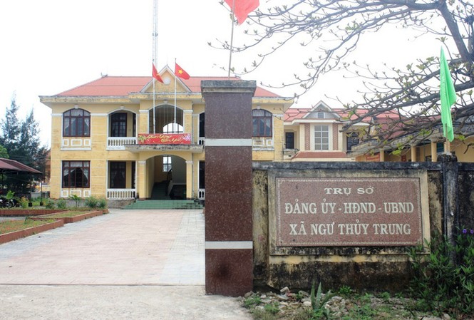 Quảng Bình: Gần 300 cán bộ dôi dư phải 'nghỉ hưu non' sau sắp xếp Trụ sở xã Ngư Thủy Trung – một trong những đơn vị hành chính cấp xã phải sắp xếp.