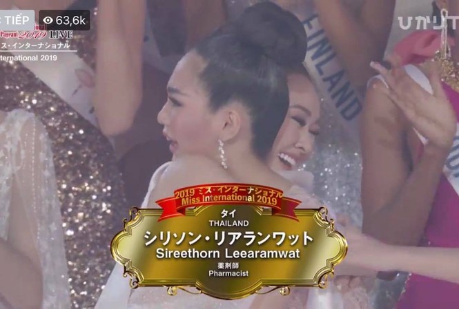 Tường San nói gì khi dừng chân ở top 8 và bật khóc khi người đẹp Thái chiến thắng Tường San ôm người đẹp Thái Lan bật khóc khi người đẹp xứ sở chùa Vàng đăng quang Hoa hậu quốc tế 2019.