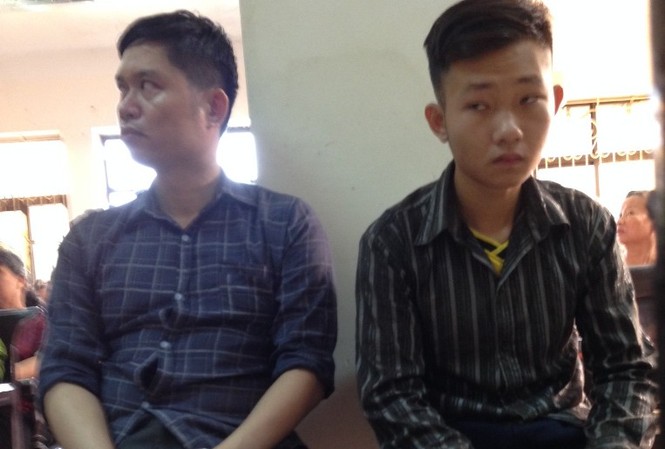 Bắt đầu xét xử phúc thẩm vụ “Thẩm mỹ Cát Tường” Hai bị cáo Tường (trái) và Khánh "không nhìn mặt nhau" ở phiên phúc thẩm. Anh: BT