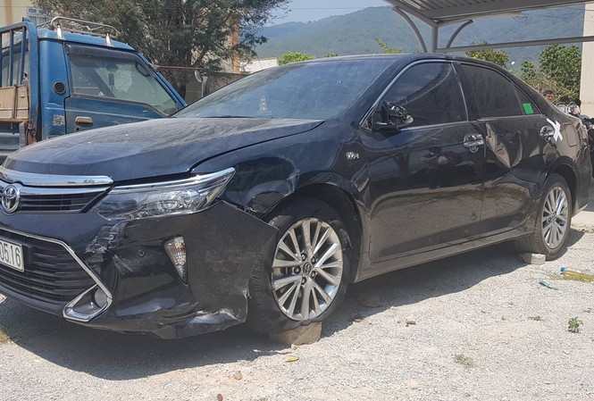 Không khởi tố nữ tài xế chở 3 thẩm phán gây tai nạn rồi chạy Chiếc Toyota Camry gây tai nạn