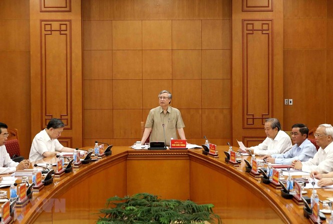 Thường trực Ban Chỉ đạo TW về tham nhũng cho ý kiến một số vụ án Ông Trần Quốc Vượng, Ủy viên Bộ Chính trị, Thường trực Ban Bí thư, Phó Trưởng Ban Chỉ đạo phát biểu tại cuộc họp. (Ảnh: Phương Hoa/TTXVN)