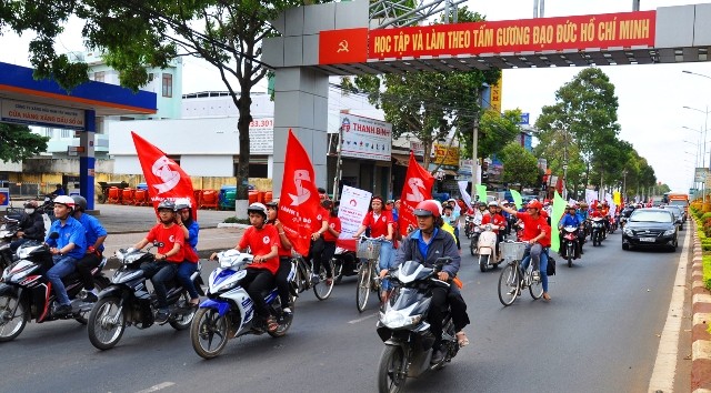 Bừng bừng sức trẻ năm Thanh Niên Bừng bừng sức trẻ năm Thanh Niên
