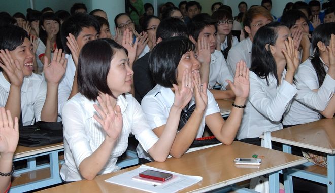 Thiếu kỹ năng sống dễ khiến giới trẻ sống lệch lạc Thiếu kỹ năng sống dễ khiến giới trẻ sống lệch lạc