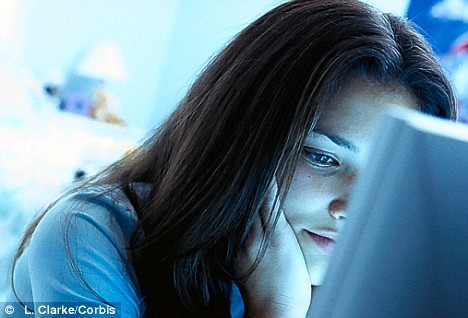 Cảnh giác với những ‘kẻ phá bĩnh’ ngày Tết Cảnh giác với những ‘kẻ phá bĩnh’ ngày Tết