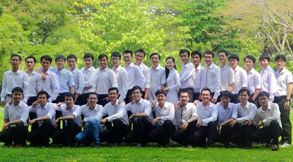 Hành trình một chọi 300 của nữ sinh Bách khoa Hành trình một chọi 300 của nữ sinh Bách khoa