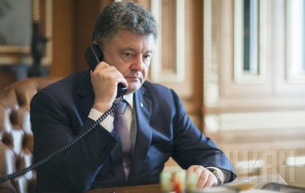 Tổng thống Ukraine họp khẩn Hội đồng An ninh và Quốc phòng Tổng thống Ukraine Petro Poroshenko