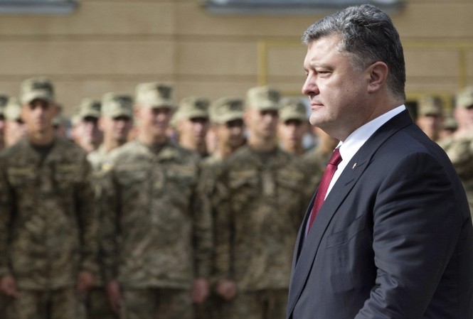Tổng thống Ukraine nói về khả năng gia nhập NATO Tổng thống Poroshenko khẳng định Ukraine sẵn sàng gia nhập NATO. Ảnh: Tass