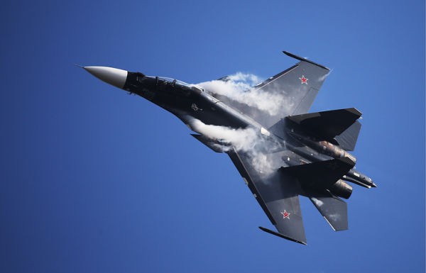 Nga đưa tiêm kích Su-30SM tới Crimea lúc ‘nước sôi lửa bỏng’ Ảnh: Tass