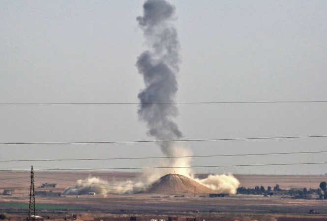 Vì sao Mỹ lần thứ hai tấn công quân đội Syria? Ảnh: AFP