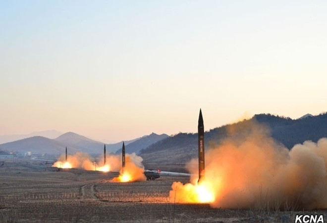 Thực hư động cơ tên lửa Triều Tiên xuất xứ từ Nga, Ukraine Ảnh: KCNA