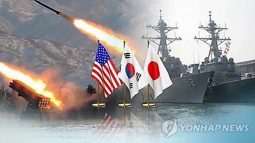 Hàn - Mỹ - Nhật diễn tập cảnh báo tên lửa Triều Tiên Ảnh: Yonhap