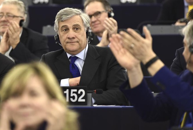 'Sẽ không nước nào trong EU công nhận nền độc lập của Catalonia' Ảnh: AP