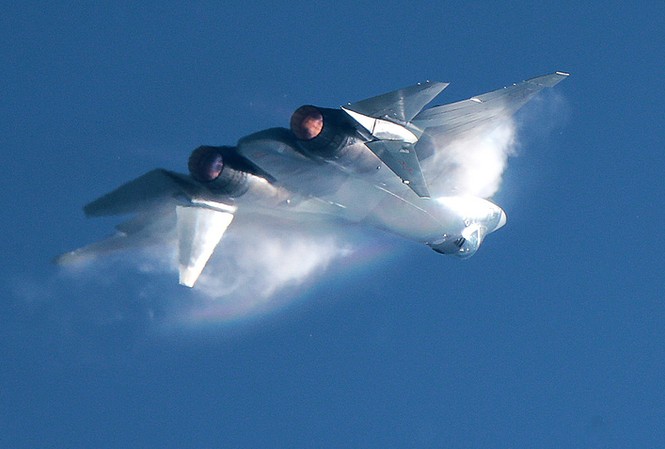 Su-57 tiềm năng trở thành tiêm kích thế hệ thứ 6 Ảnh: TASS