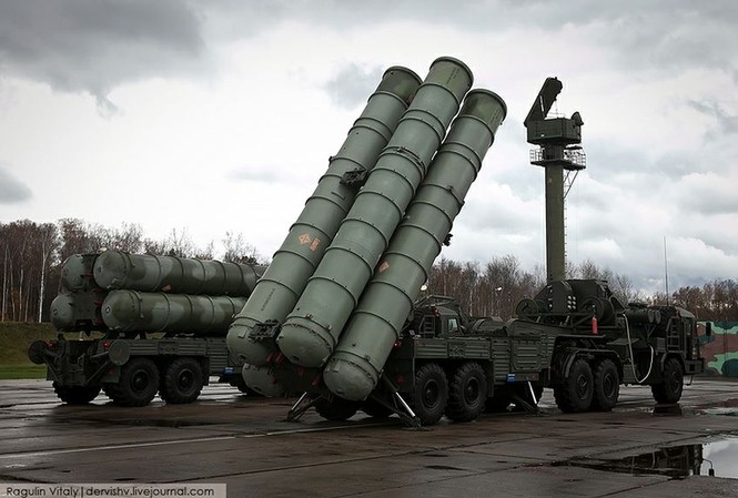 'Rồng lửa' S-400 - Tranh cãi không hồi kết giữa Nga và Mỹ Hệ thống phòng không S-400 của Nga, Ảnh: Sputnik