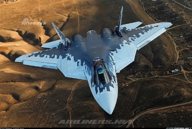 Sự xuất hiện của tiêm kích Su-57E Nga khiến F-35 Mỹ ‘tắt điện’ Tiêm kích thế hệ năm Su-57 của Nga
