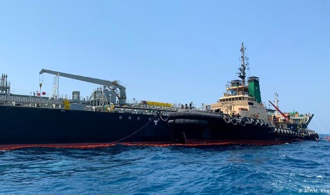 Iran bắt giữ tàu và 12 thủy thủ Philippines nghi buôn lậu nhiên liệu Iran bắt giữ tàu và 12 thủy thủ Philippines nghi buôn lậu nhiên liệu