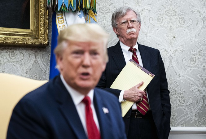 Tổng thống Mỹ Trump bất ngờ sa thải Cố vấn An ninh Quốc gia John Bolton Tổng thống Mỹ Trump sa thải Cố vấn An ninh Quốc gia John Bolton. Ảnh: CNBC