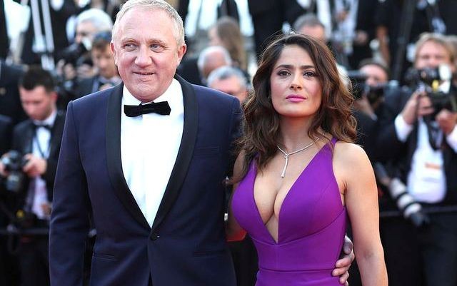 Chồng minh tinh Salma Hayek góp 100 triệu euro để phục dựng nhà thờ Đức Bà Salma Hayek bên chông Francois-Henri Pinault trong một sự kiện