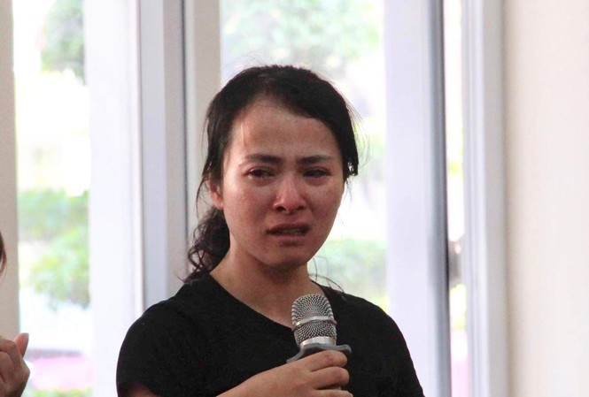Cô giáo đánh học sinh ở Hải Phòng khóc nấc xin cơ hội sửa sai Cô giáo đánh học sinh ở Hải Phòng khóc nấc xin cơ hội sửa sai