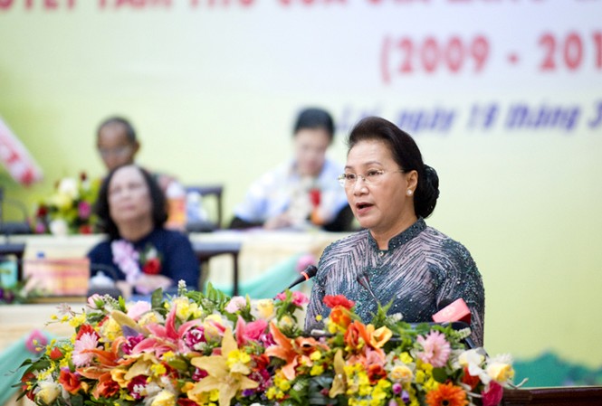 Chủ tịch Quốc hội đánh giá cao cống hiến của các Già làng Tây Nguyên Chủ tịch Quốc hội Nguyễn Thị Kim Ngân