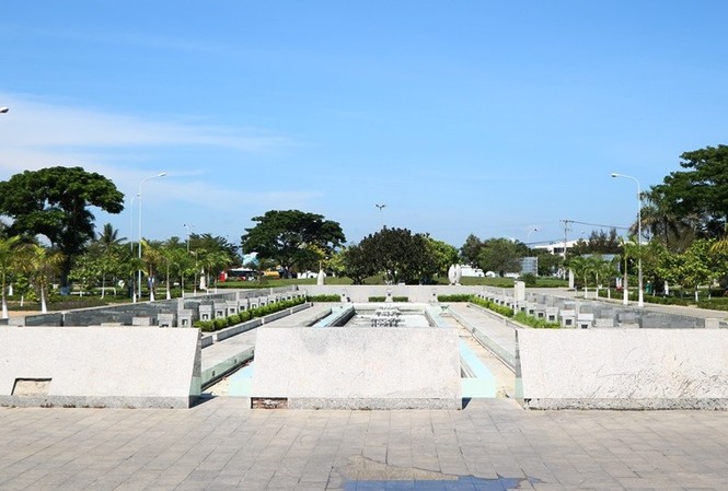 Công viên biển tiền tỉ ở Ninh Thuận hư hỏng ra sao? Công viên biển tiền tỉ ở Ninh Thuận hư hỏng ra sao?