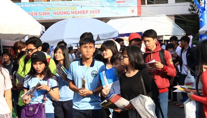 Kỳ thi THPT Quốc gia: Băn khoăn thang điểm 10 hay 20? Thí sinh sắp bước vào kỳ thi THPT quốc gia.