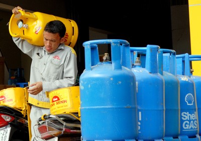 Giá gas tăng 5.000 đồng/bình Giá gas tăng 5.000 đồng/bình