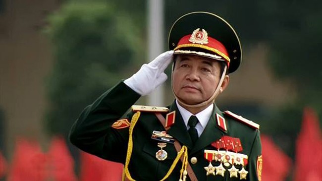 'Hâm nóng lòng yêu nước và tự hào dân tộc' 'Hâm nóng lòng yêu nước và tự hào dân tộc'