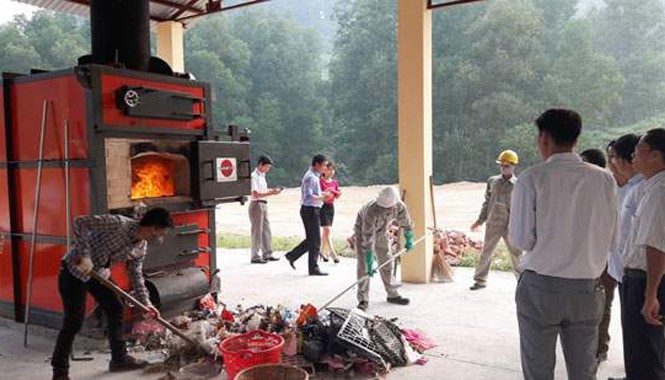 Chưa có quy chuẩn, lò đốt rác bùng phát Lò đốt rác thải cỡ nhỏ gây ô nhiễm môi trường.