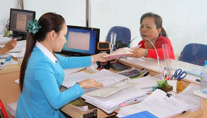Ngành điện chủ động đem đến sự hài lòng cho khách hàng Ngành điện nỗ lực đổi mới, nâng cao chất lượng phục vụ khách hàng. Ảnh: ĐD.
