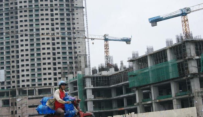 Chứng khoán, ngân hàng, BĐS: Ngóng chờ vốn ngoại Bất động sản dự báo tiếp tục khiến nhà đầu tư nước ngoài quan tâm. Ảnh: L.H.V.