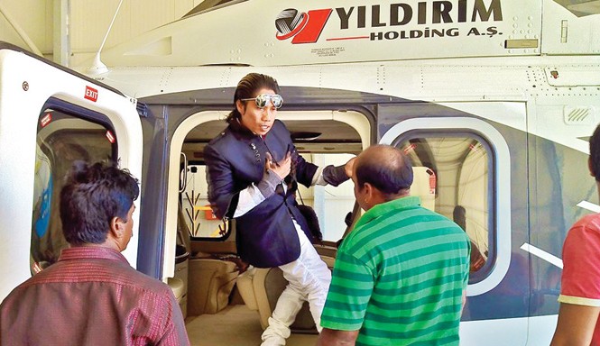 Đạo diễn hành động gốc Việt đình đám ở Bollywood Peter Hein trong phim hành động.