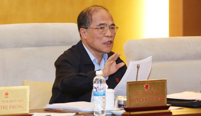 Được lên tiếng là quyền của mỗi người dân “Những gì cấm thì phải ghi cụ thể, không cấm thì người ta được làm”, Chủ tịch Quốc hội Nguyễn Sinh Hùng nhấn mạnh khi thảo luận về Luật Báo chí (sửa đổi). Ảnh: Phương Hoa – TTXVN.